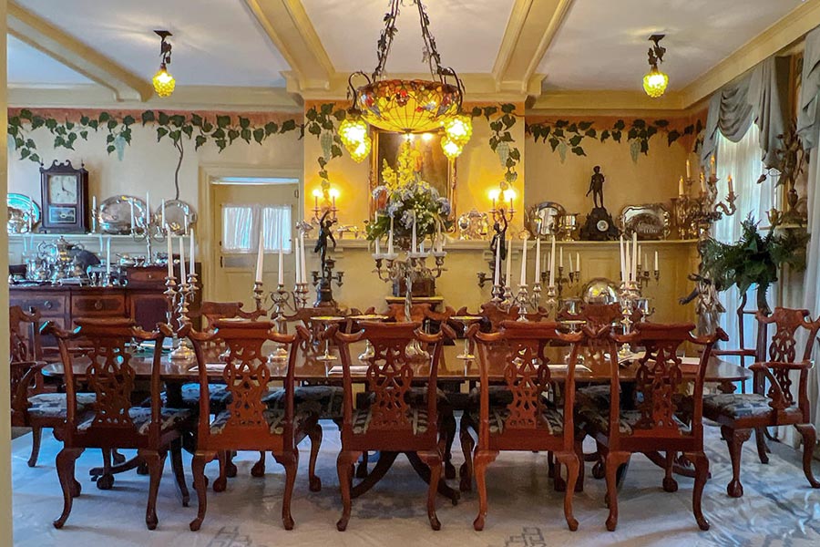 The Belvedere Mansion dining room