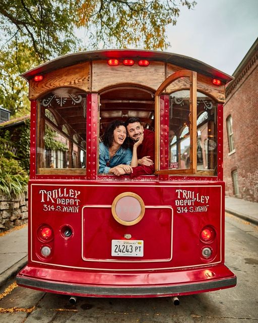 picture of couple on trolley